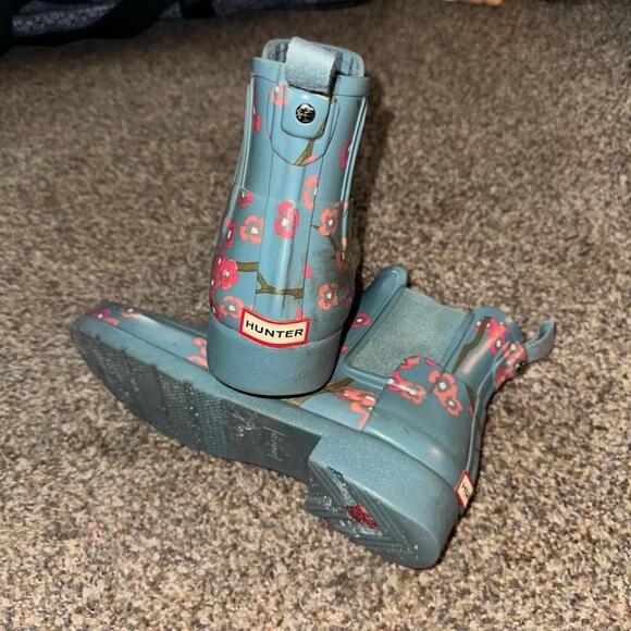 Hunter rain boots BLOSSOM PRINT CHELSEA BOOTS IN SOFT PINE FLORAL size 8 - Picture 2 of 6